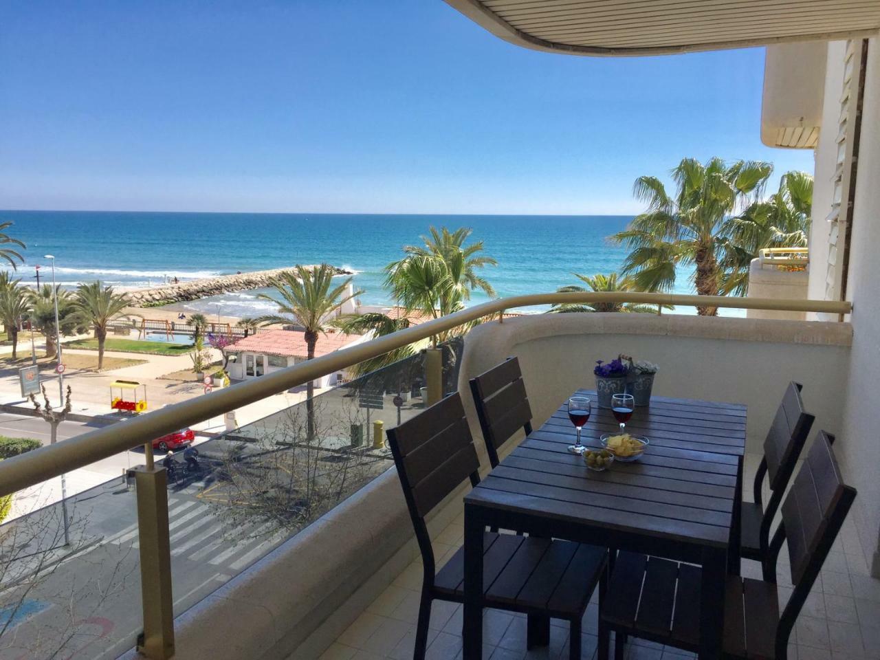 Mediterranean Apart Sitges Exterior photo